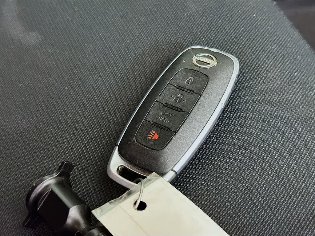 2023 Nissan Versa SV