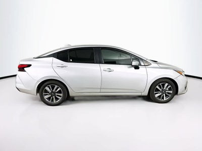 2023 Nissan Versa SV