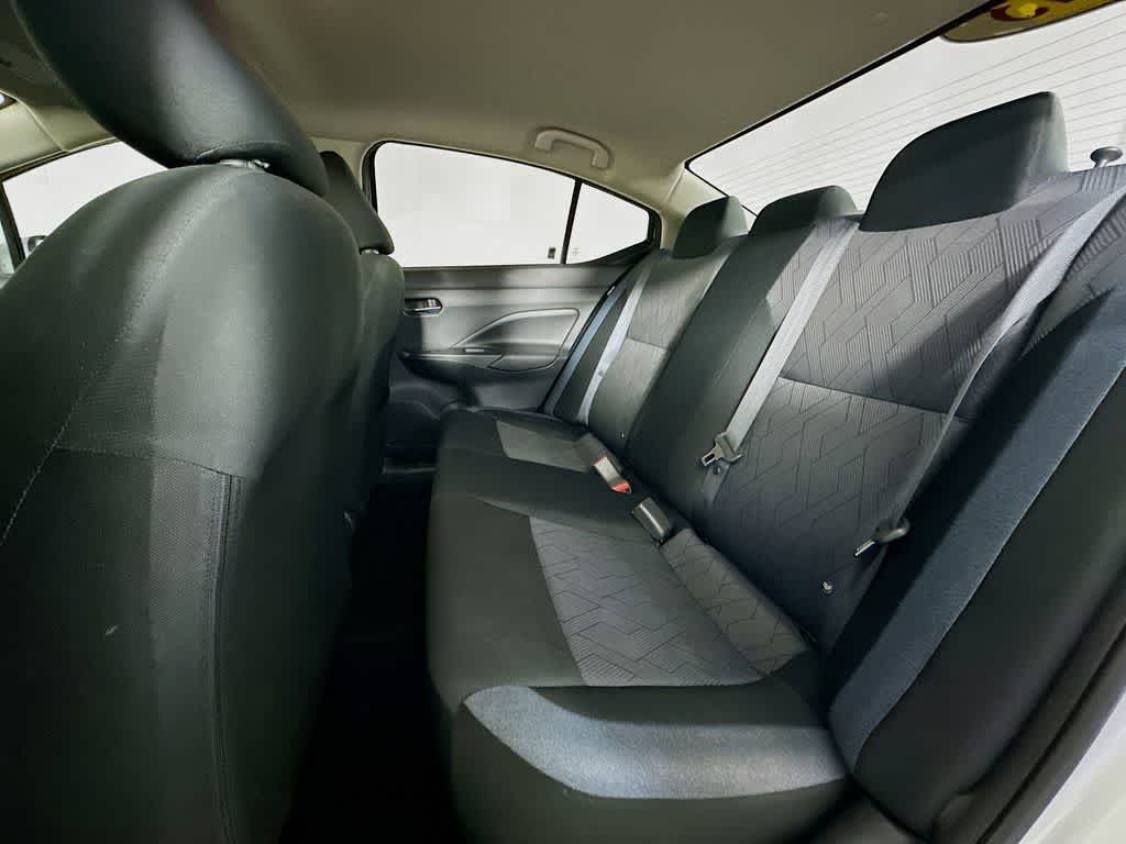 2023 Nissan Versa SV