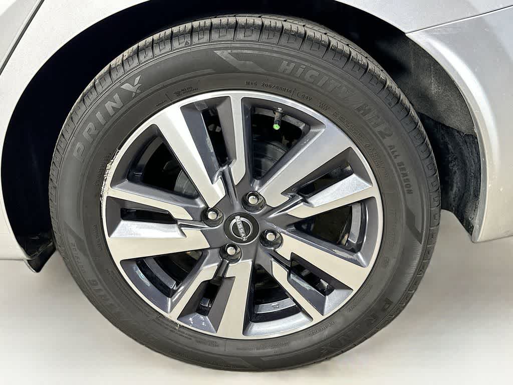 2023 Nissan Versa SV