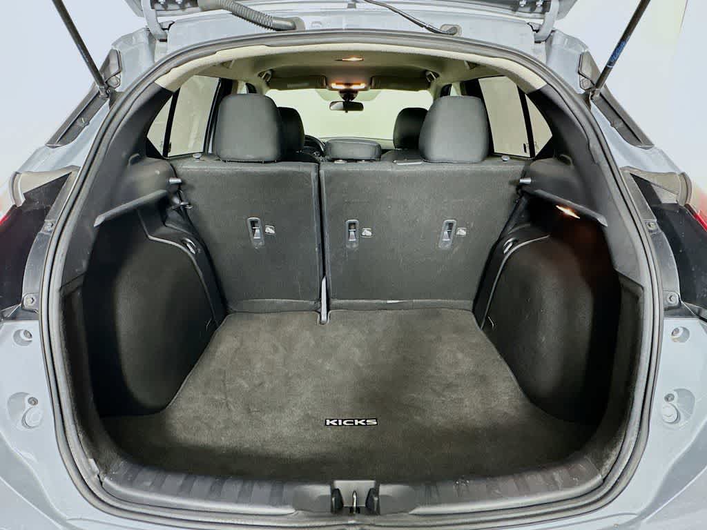 Nissan Kicks SV 2023