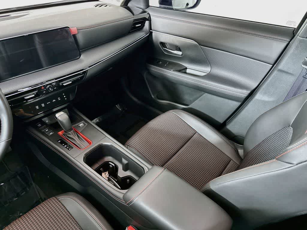 Nissan Kicks SR 2025