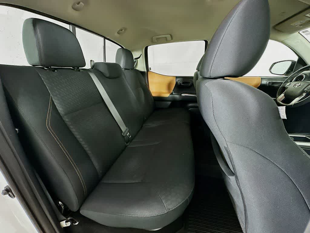 Toyota Tacoma SR5 2020