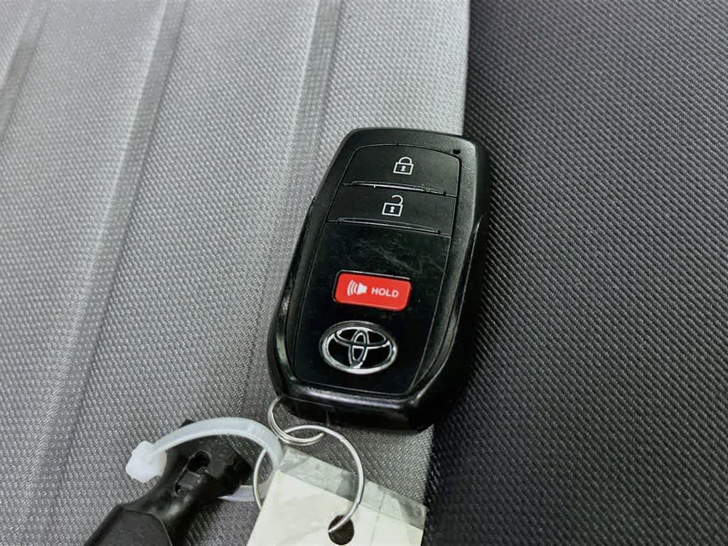 Toyota Tacoma TRD Sport 2026