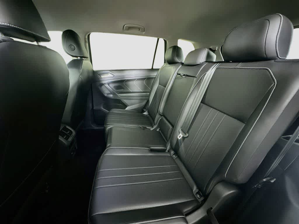 Volkswagen Tiguan SE 2024