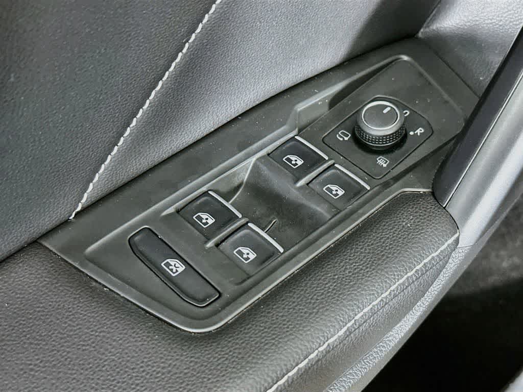 Volkswagen Tiguan SEL R-Line 2024