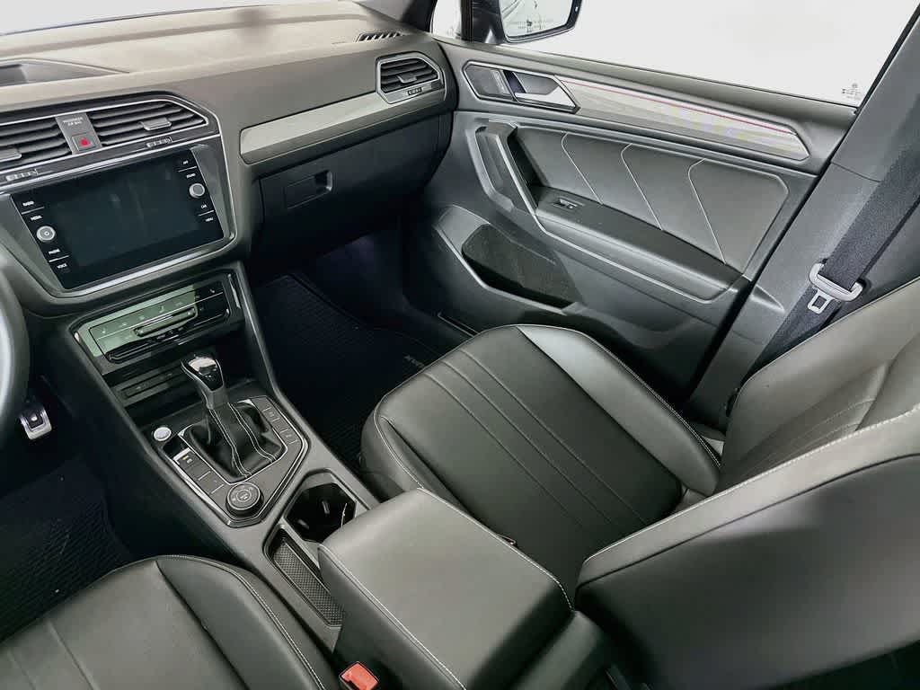 2023 Volkswagen Tiguan SE R-Line Negro