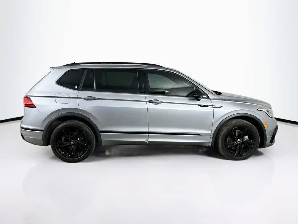 2023 Volkswagen Tiguan SE R-Line Negro
