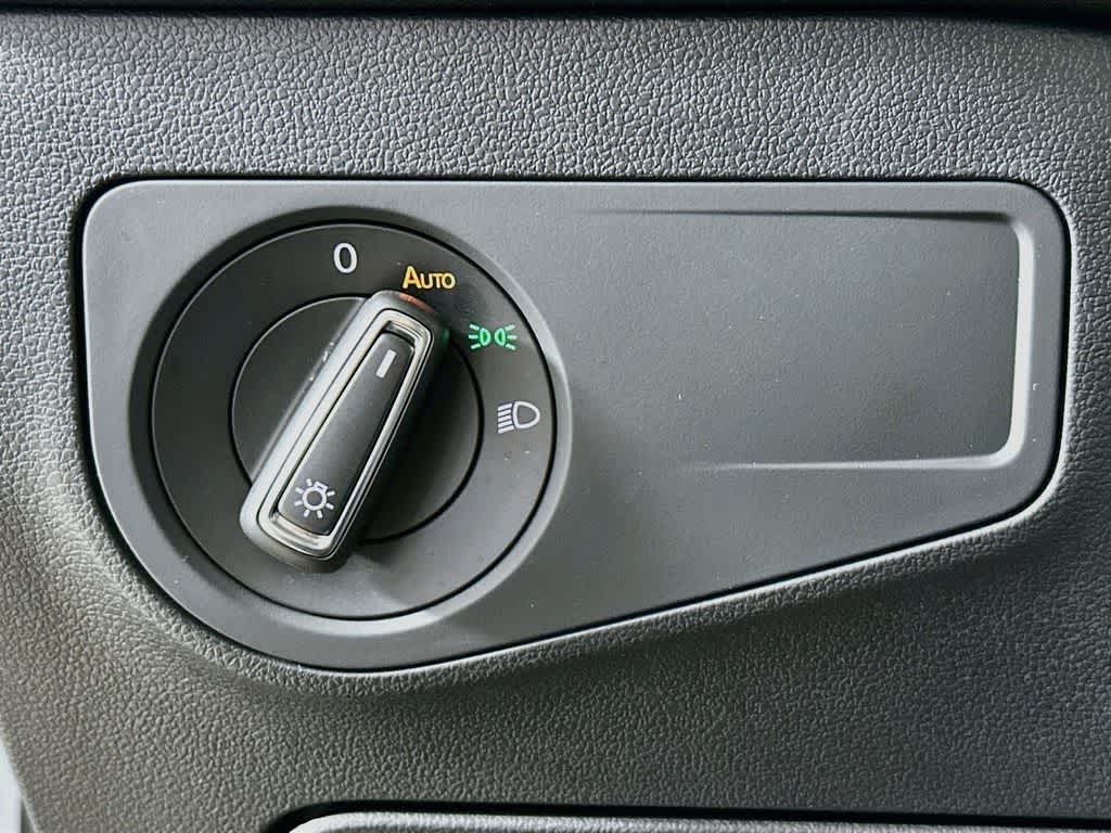2023 Volkswagen Tiguan SE R-Line Negro
