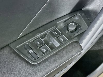 2023 Volkswagen Tiguan SE R-Line Negro