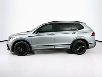 2023 Volkswagen Tiguan SE R-Line Negro