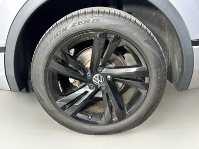 2023 Volkswagen Tiguan SE R-Line Negro