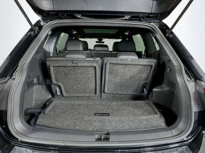 2023 Volkswagen Tiguan SE R-Line Negro