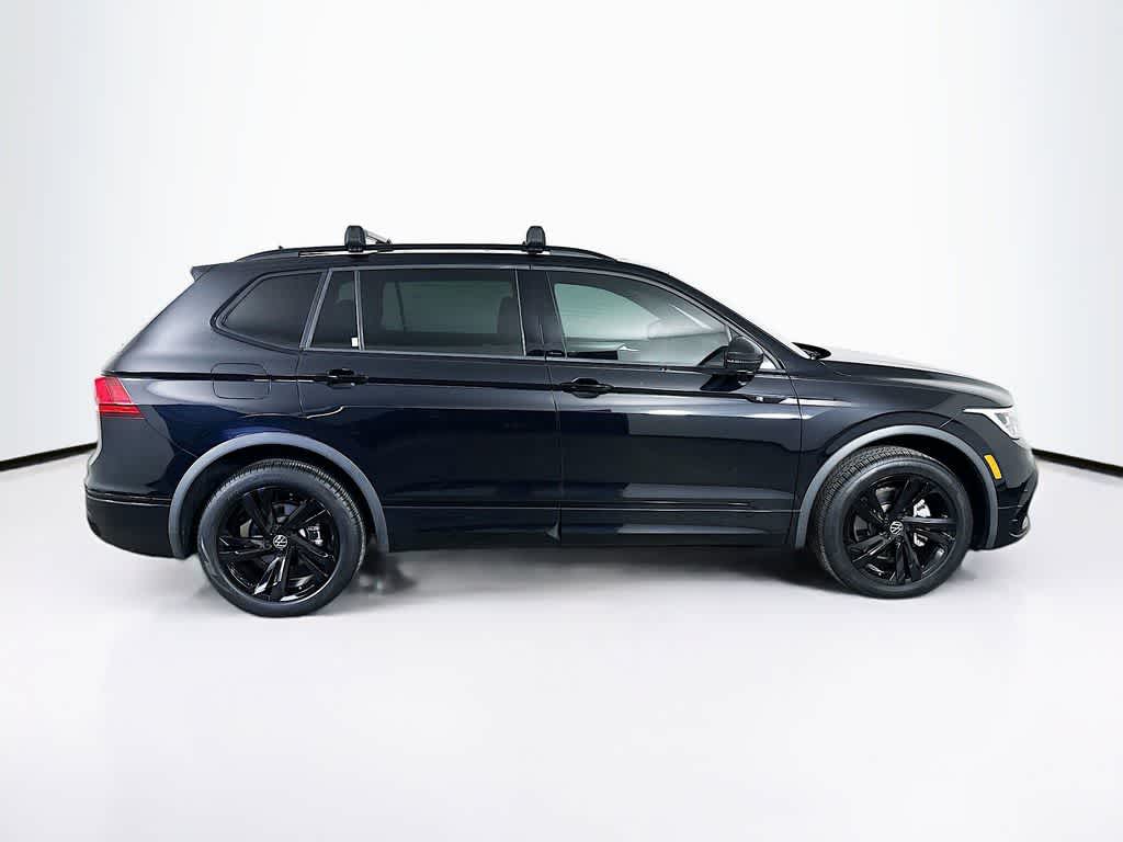 2023 Volkswagen Tiguan SE R-Line Negro