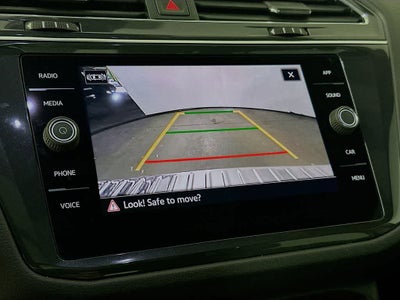2023 Volkswagen Tiguan SE R-Line Negro