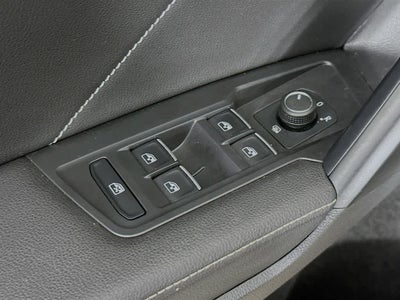 2023 Volkswagen Tiguan SE R-Line Negro