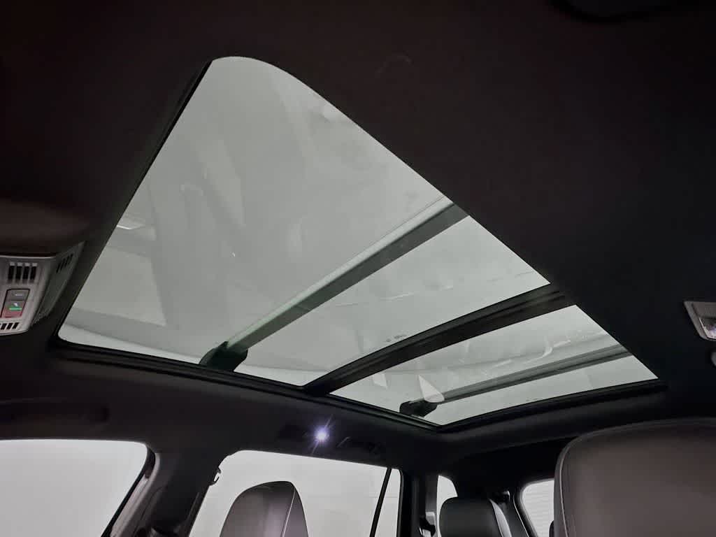 2023 Volkswagen Tiguan SE R-Line Negro