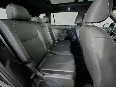 2023 Volkswagen Tiguan SE R-Line Negro