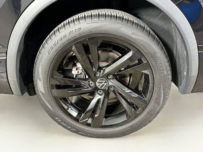 2023 Volkswagen Tiguan SE R-Line Negro