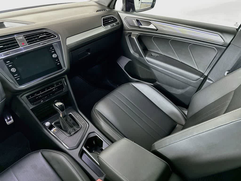 2023 Volkswagen Tiguan SE R-Line Negro