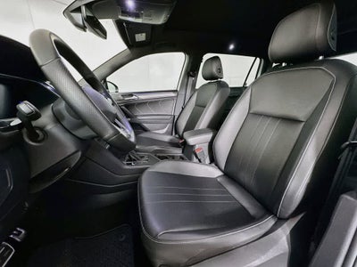 2023 Volkswagen Tiguan SE R-Line Negro