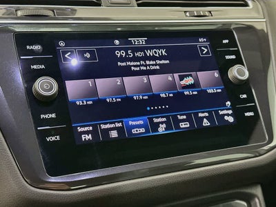 2023 Volkswagen Tiguan SE R-Line Negro