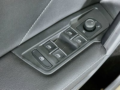 2023 Volkswagen Tiguan SE R-Line Negro