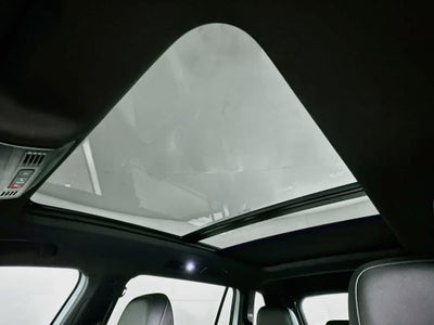 2023 Volkswagen Tiguan SE R-Line Negro