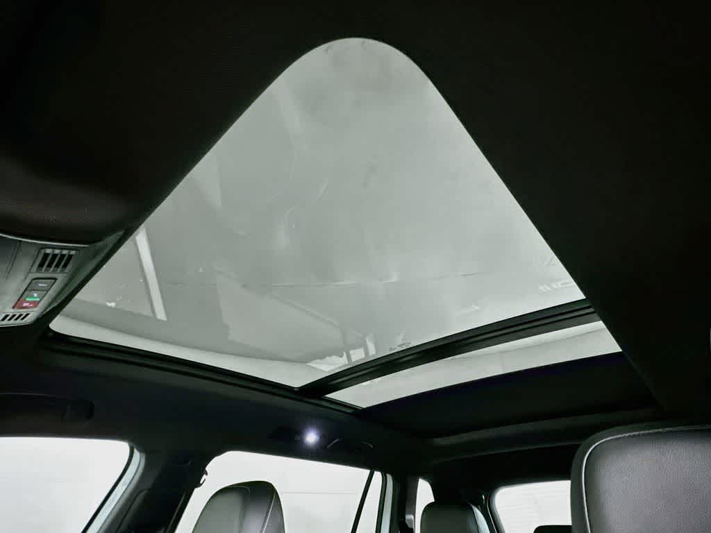 2023 Volkswagen Tiguan SE R-Line Negro