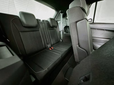 2023 Volkswagen Tiguan SE R-Line Negro