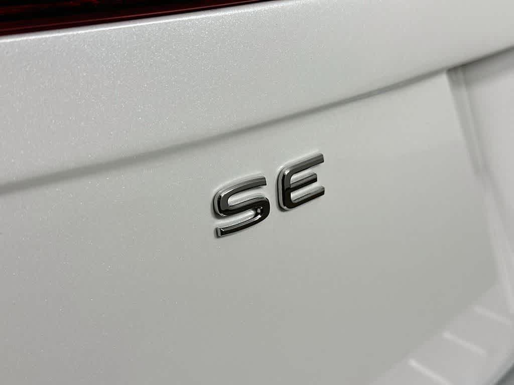 2023 Volkswagen Tiguan SE R-Line Negro