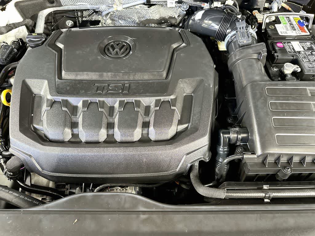 2023 Volkswagen Tiguan SE R-Line Negro