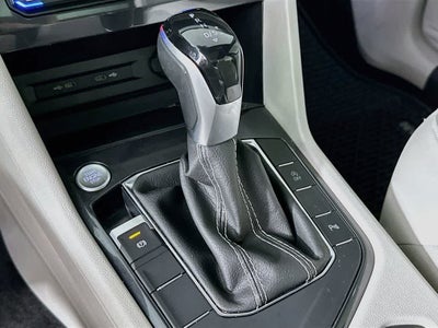 2023 Volkswagen Tiguan SE R-Line Negro