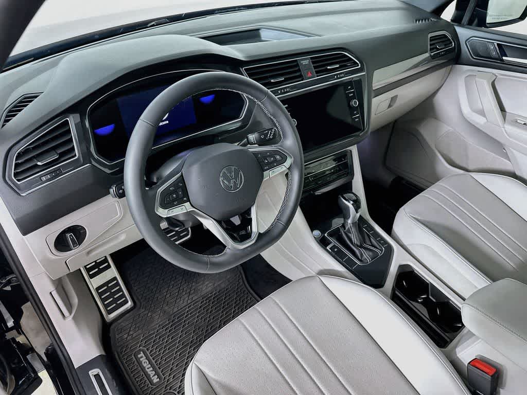 2023 Volkswagen Tiguan SE R-Line Negro