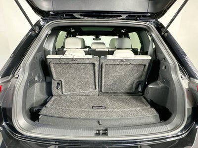 2023 Volkswagen Tiguan SE R-Line Negro