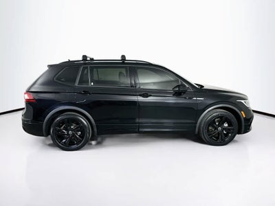 2023 Volkswagen Tiguan SE R-Line Negro