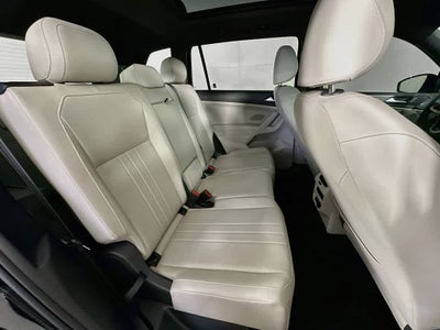 2023 Volkswagen Tiguan SE R-Line Negro