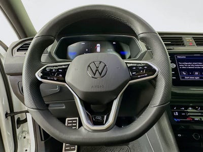 2023 Volkswagen Tiguan SE R-Line Negro