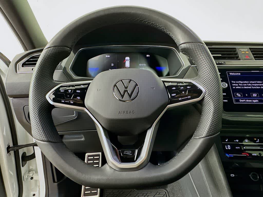 2023 Volkswagen Tiguan SE R-Line Negro