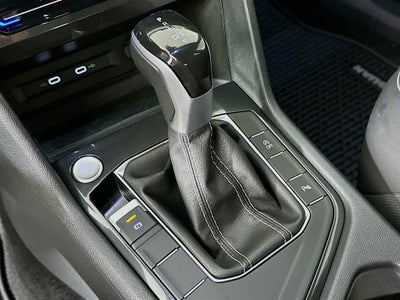 2023 Volkswagen Tiguan SE R-Line Negro