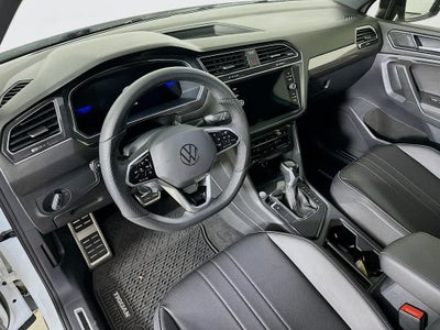 2023 Volkswagen Tiguan SE R-Line Negro