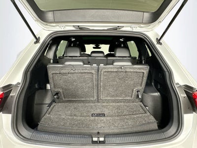 2023 Volkswagen Tiguan SE R-Line Negro
