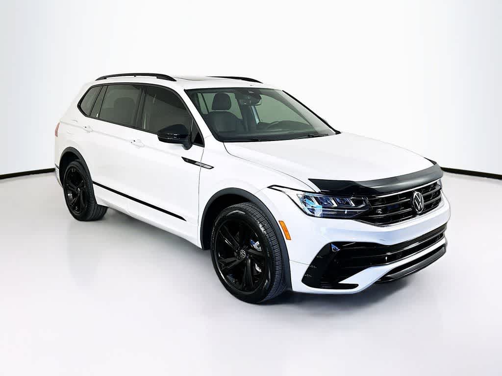 2023 Volkswagen Tiguan SE R-Line Negro