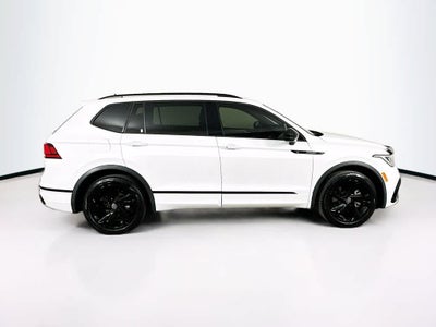 2023 Volkswagen Tiguan SE R-Line Negro