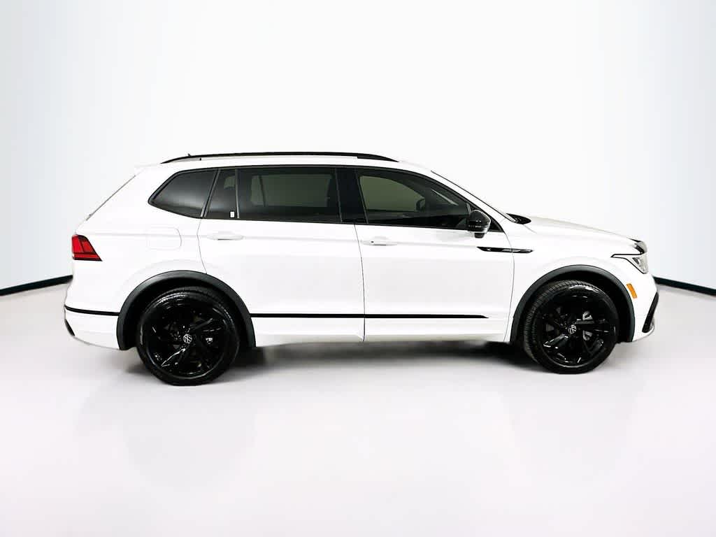 2023 Volkswagen Tiguan SE R-Line Negro