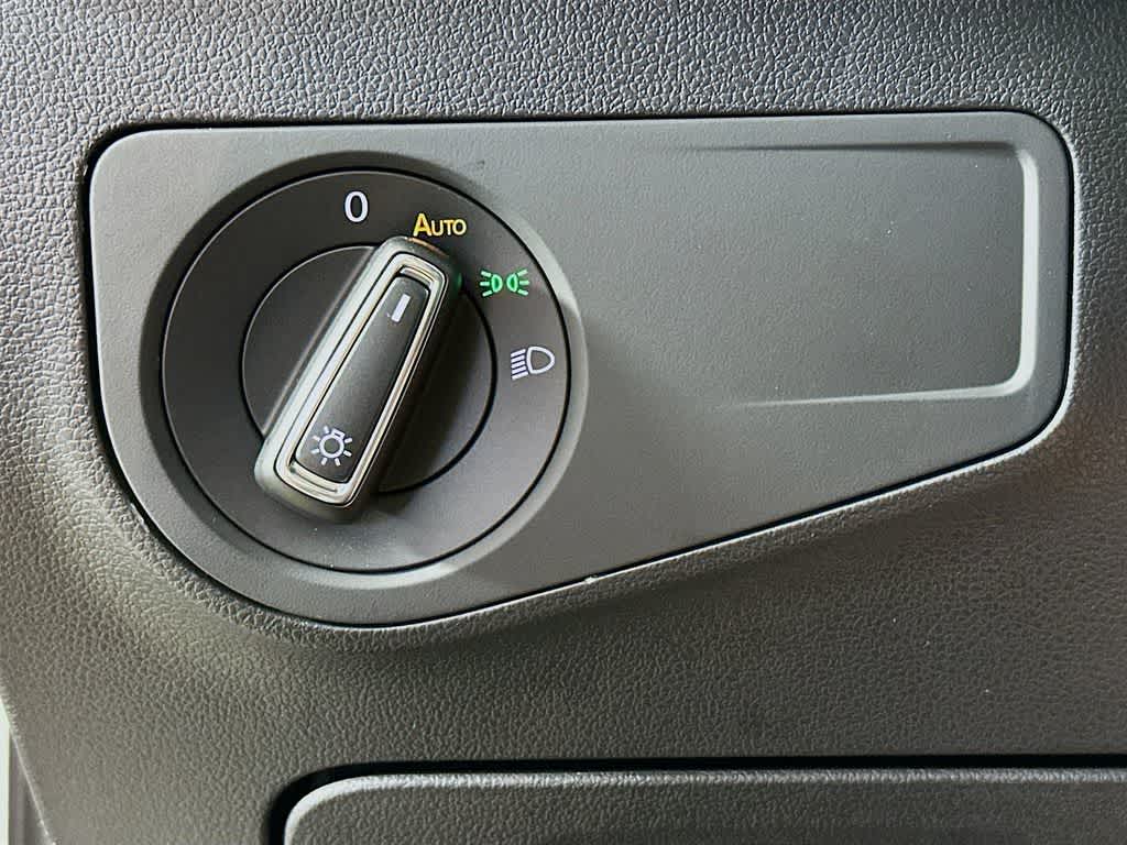 2023 Volkswagen Tiguan SE R-Line Negro