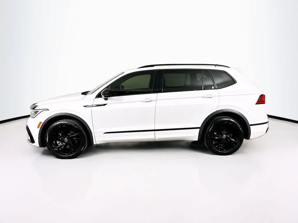 2023 Volkswagen Tiguan SE R-Line Negro