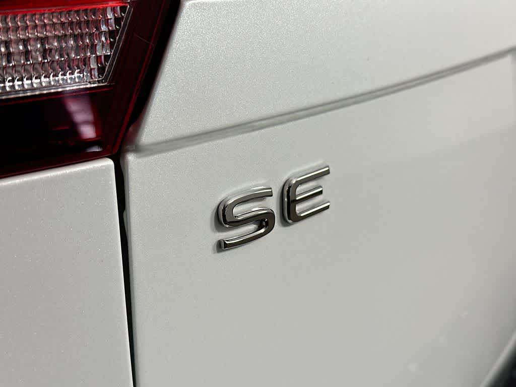 2023 Volkswagen Tiguan SE R-Line Negro