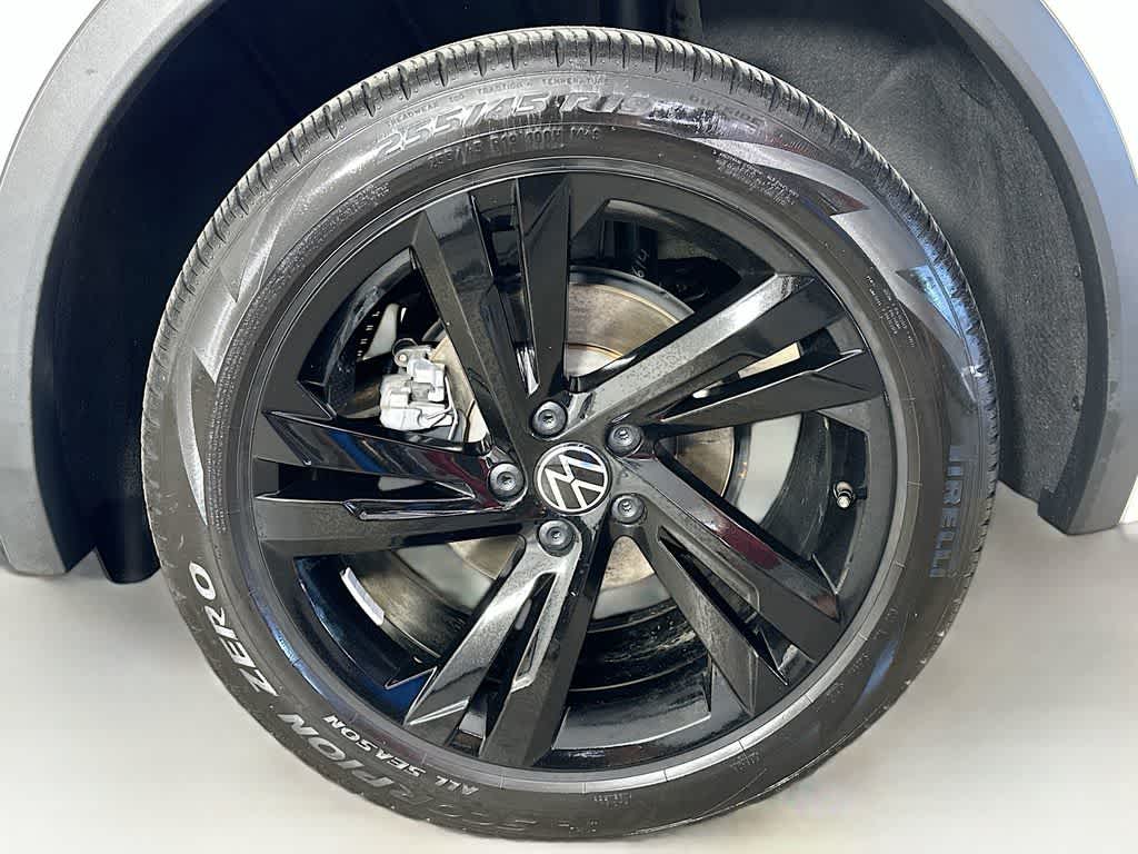 2023 Volkswagen Tiguan SE R-Line Negro