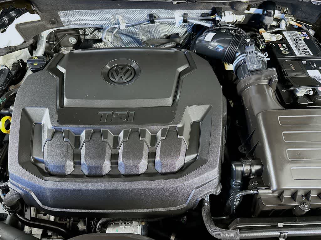 2023 Volkswagen Tiguan SE R-Line Negro
